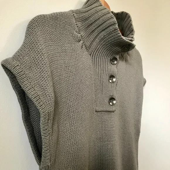 BCBGeneration Grey Mock Neck Button Short Sleeve Sweater, Size M - Picture 6 of 11